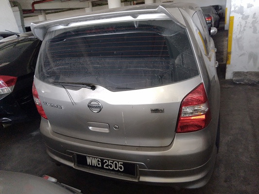 NISSAN GRAND LIVINA 1.6 (A)