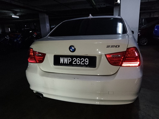 BMW 320I E90