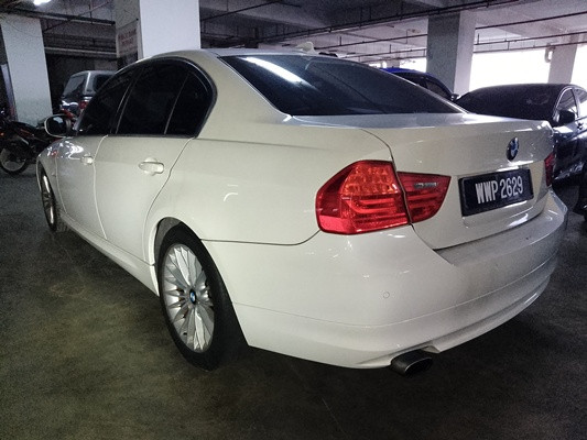 BMW 320I E90