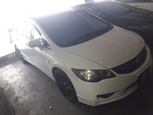 HONDA CIVIC 1.8 VTEC (A)