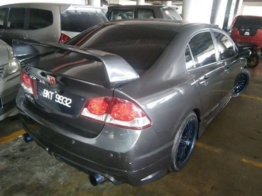 HONDA CIVIC 1.8 VTEC (A)