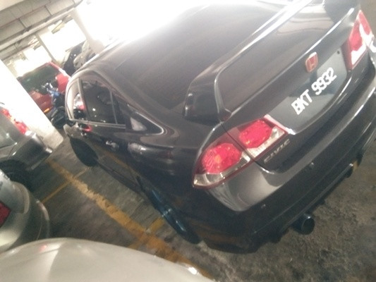 HONDA CIVIC 1.8 VTEC (A)