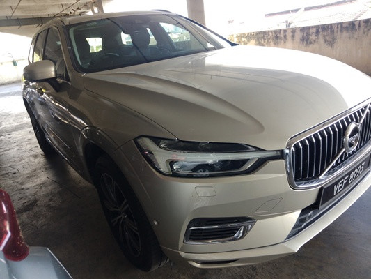 VOLVO XC60 T8