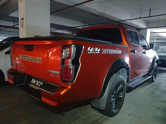 ISUZU DMAX TFS40-TDPH 4X4