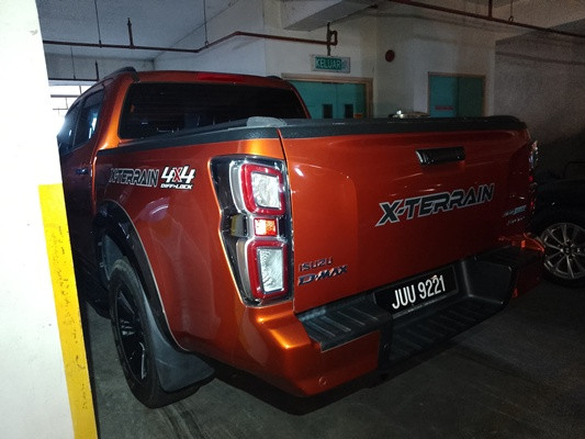 ISUZU DMAX TFS40-TDPH 4X4