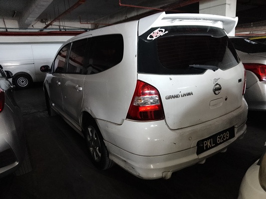 NISSAN GRAND LIVINA 1.6 (A)