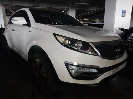 KIA SPORTAGE 2.0 (A)