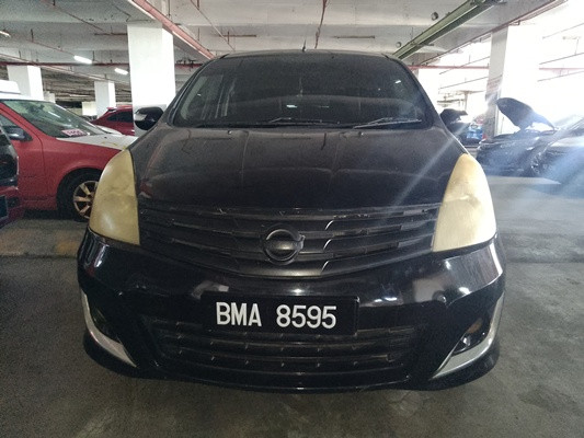 NISSAN GRAND LIVINA 1.8 (A)
