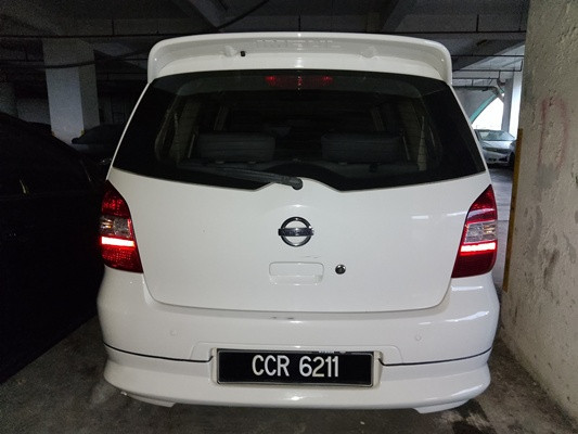 NISSAN GRAND LIVINA 1.6 (A)