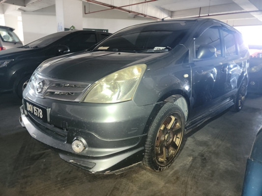 NISSAN GRAND LIVINA 1.6L A/T