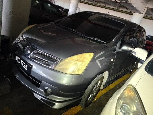 NISSAN GRAND LIVINA 1.8 (A)