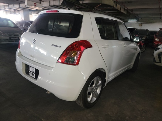 SUZUKI SWIFT 1.5 (A)