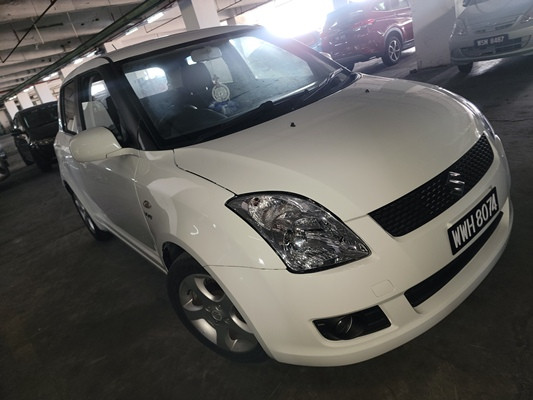 SUZUKI SWIFT 1.5 (A)