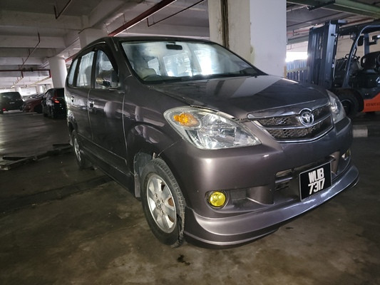 TOYOTA AVANZA 1.5 E (A)