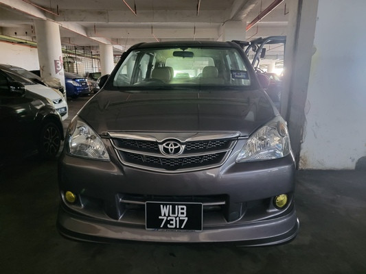 TOYOTA AVANZA 1.5 E (A)