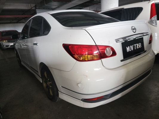 NISSAN SYLPHY 2.0 CVTC (A)