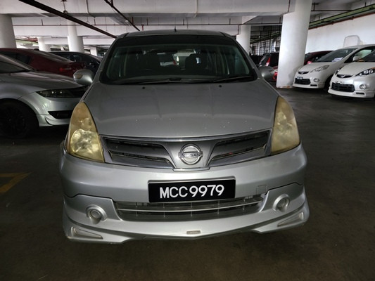 NISSAN GRAND LIVINA 1.6 (A)