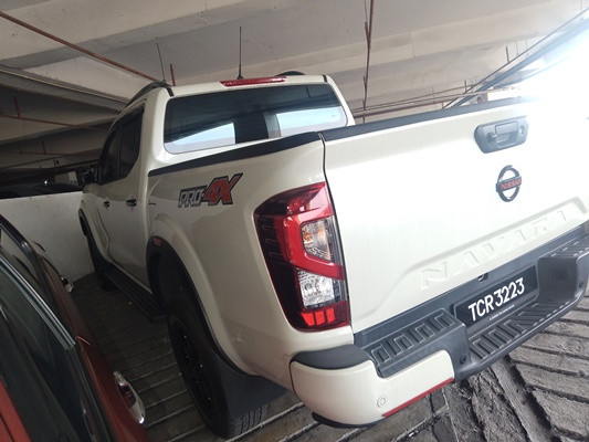 NISSAN NAVARA 2.5 PRO-4X
