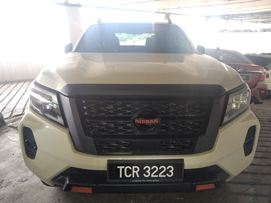 NISSAN NAVARA 2.5 PRO-4X