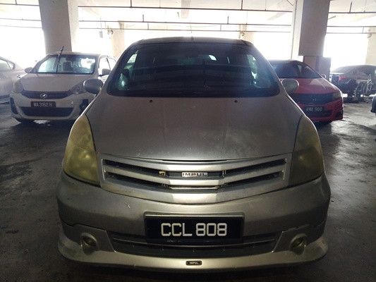 NISSAN GRAND LIVINA 1.8 (A)