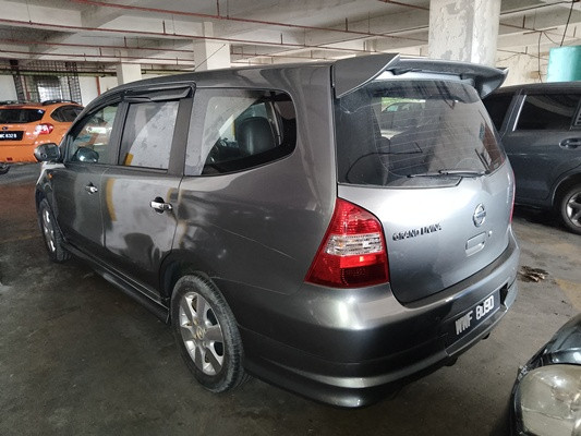 NISSAN GRAND LIVINA 1.8 (A)