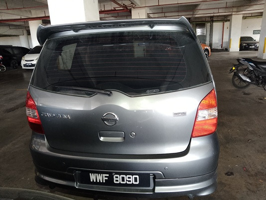 NISSAN GRAND LIVINA 1.8 (A)