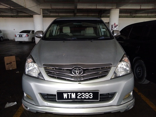 TOYOTA INNOVA 2.0 G (A)