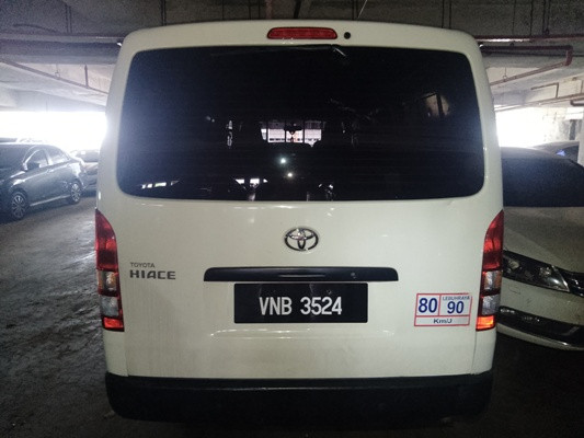 TOYOTA HIACE PANEL VAN 3.0 D M/T