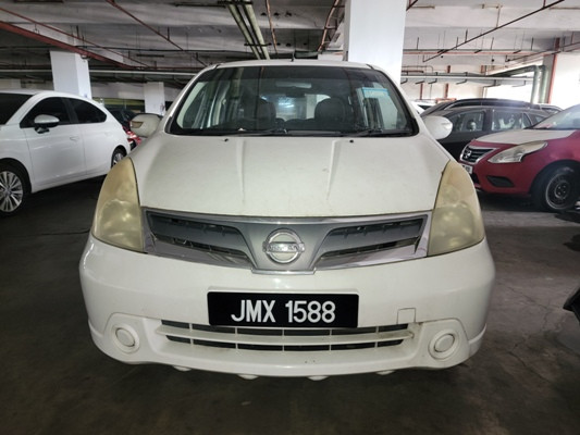 NISSAN GRAND LIVINA 1.6 (A)