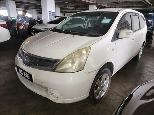 NISSAN GRAND LIVINA 1.6 (A)
