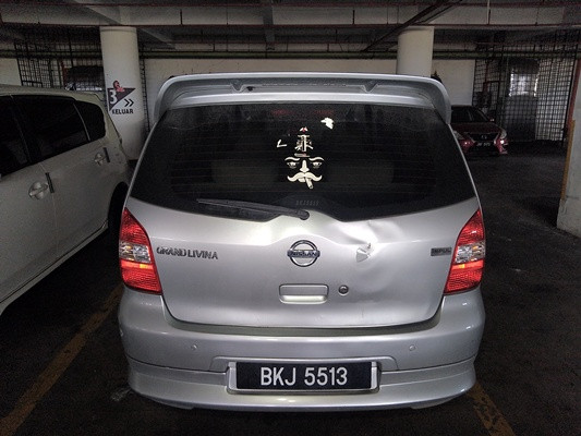 NISSAN GRAND LIVINA 1.6 (A)