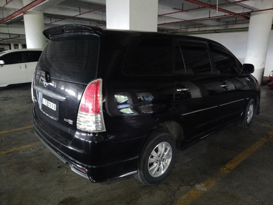 TOYOTA INNOVA 2.0 G (A)