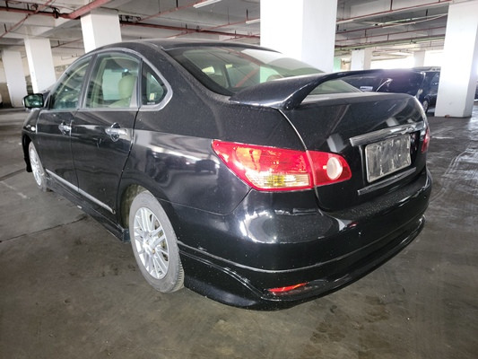 NISSAN SYLPHY 2.0 CVTC (A)