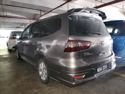 NISSAN GRAND LIVINA 1.6 (A)