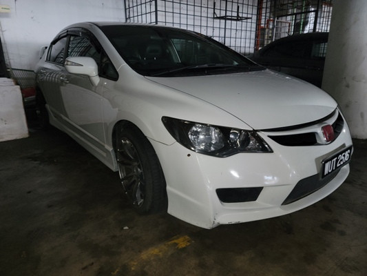 HONDA CIVIC 1.8 VTEC (A)