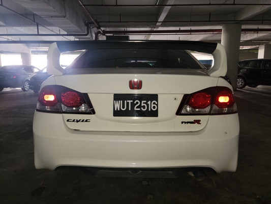 HONDA CIVIC 1.8 VTEC (A)