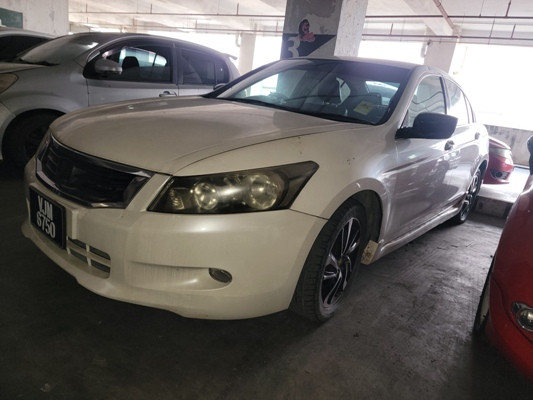 HONDA ACCORD 2.4 VTEC (A)