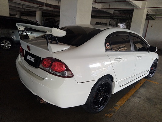 HONDA CIVIC 1.8 (A)
