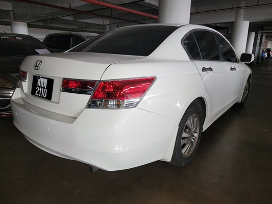 HONDA ACCORD 2.0 (A)