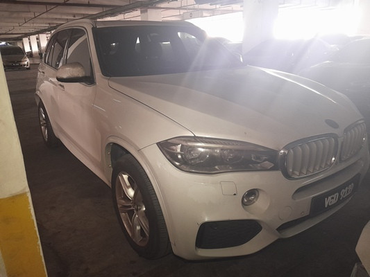 BMW X5 XDRIVE40E
