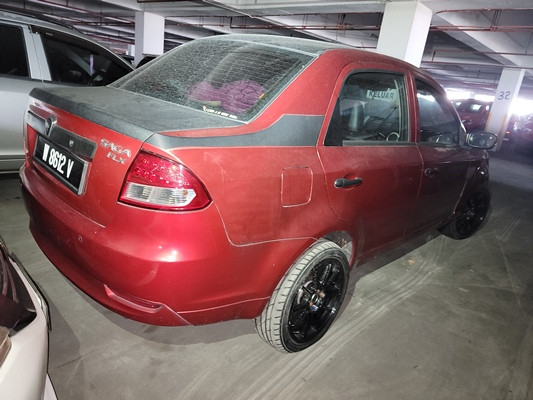 PROTON SAGA FL 1.3 CVT