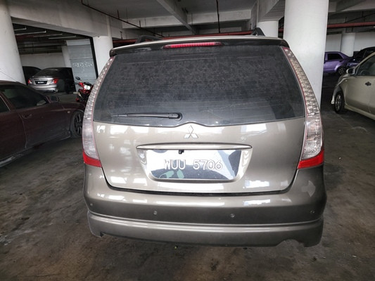 MITSUBISHI GRANDIS 2.4 (A)
