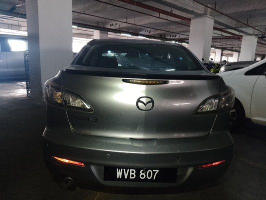MAZDA 3 - 2.0 (A)