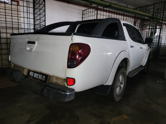 MITSUBISHI TRITON 2.5 (A) KA LITE DCAB