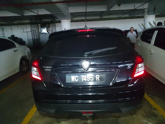 PROTON SUPRIMA 1.6 (A)