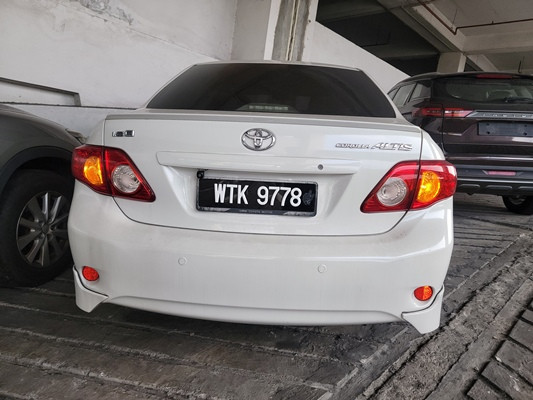 TOYOTA ALTIS 1.8 (A)