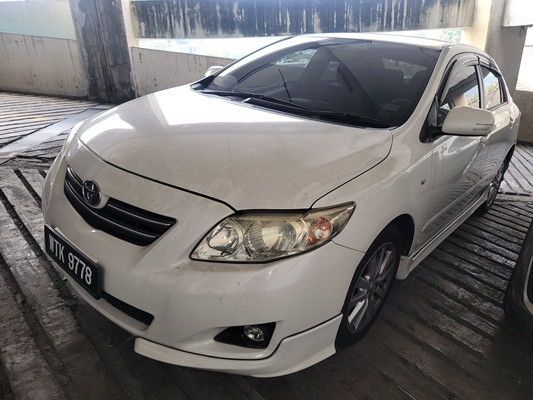 TOYOTA ALTIS 1.8 (A)