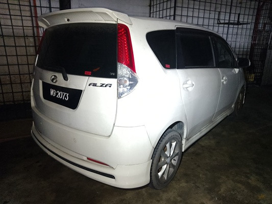PERODUA ALZA 1.5 (A)